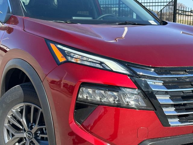 Used 2026 Nissan Rogue S image 3