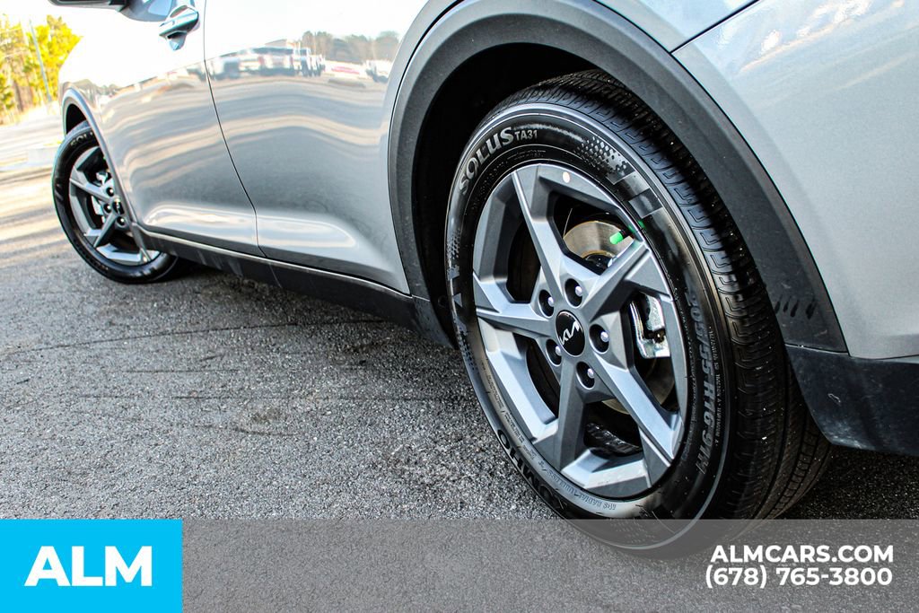 Used 2025 Kia K4 LXS image 15