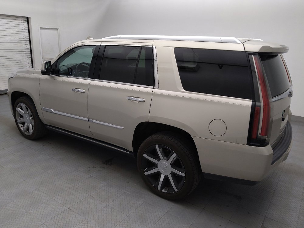 Used 2016 Cadillac Escalade Premium image 3