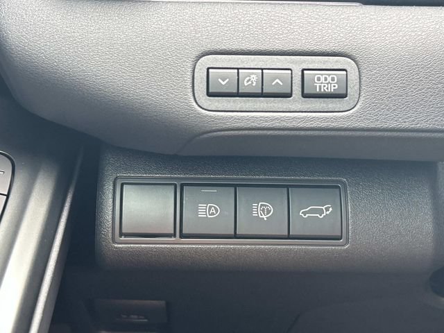 Used 2026 Toyota bZ AWD/4WD image 34