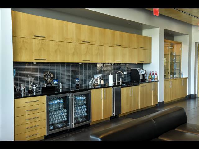 Used 2017 Mercedes-Benz GLC 300 4MATIC Coupe image 31