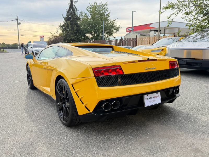 Used 2013 Lamborghini Gallardo LP 550-2 RWD image 8