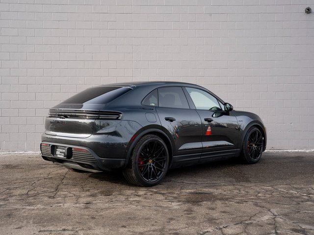 Certified 2025 Porsche Macan 4S Electric image 7