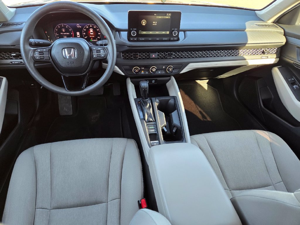 Used 2025 Honda Accord LX image 12