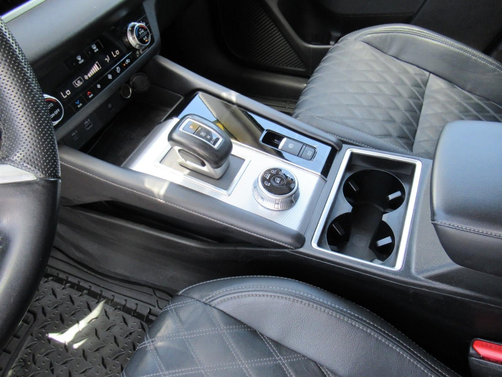 Used 2023 Mitsubishi Outlander SEL FWD image 18