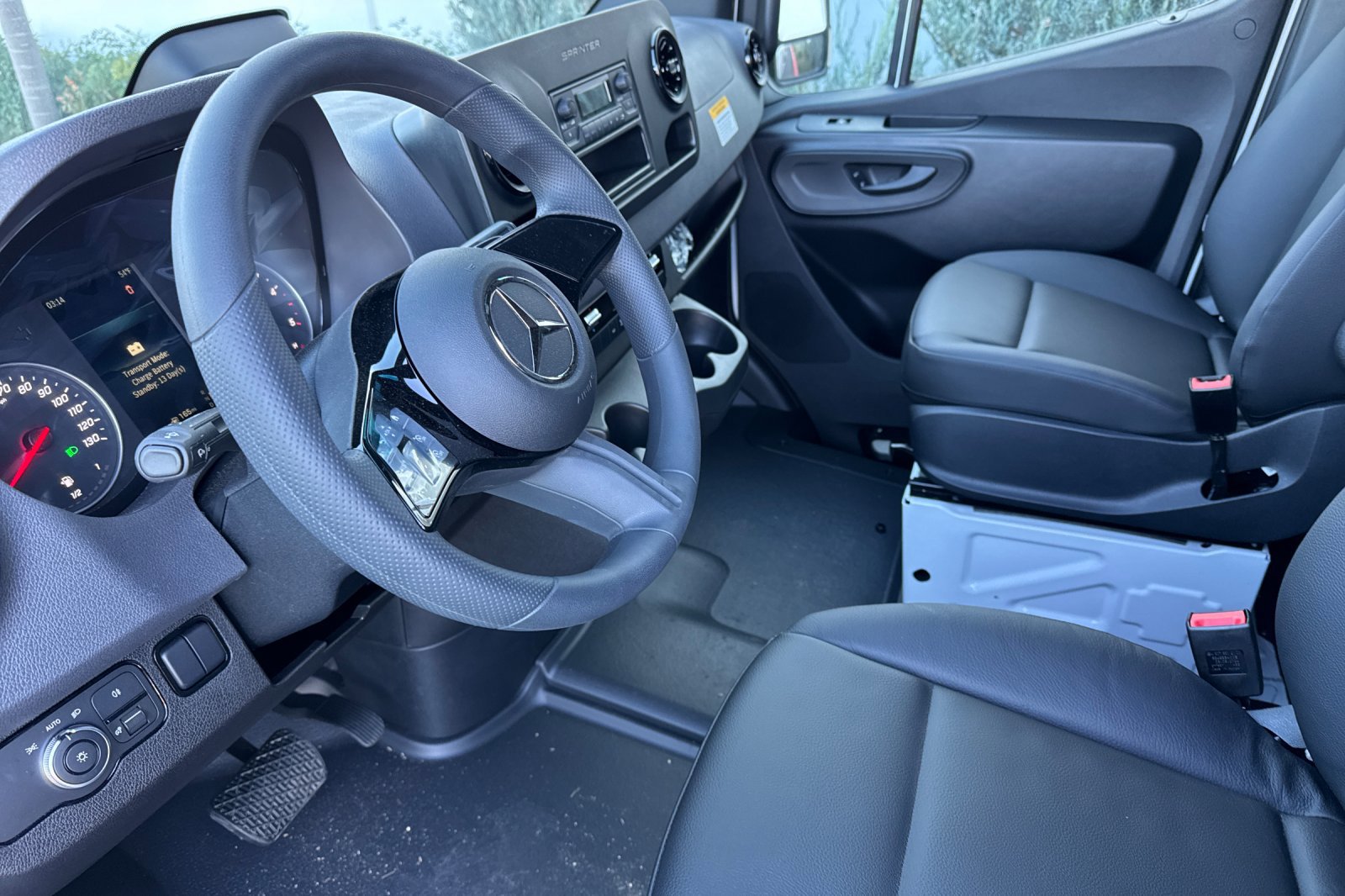 New 2025 Mercedes-Benz Sprinter 2500 image 10