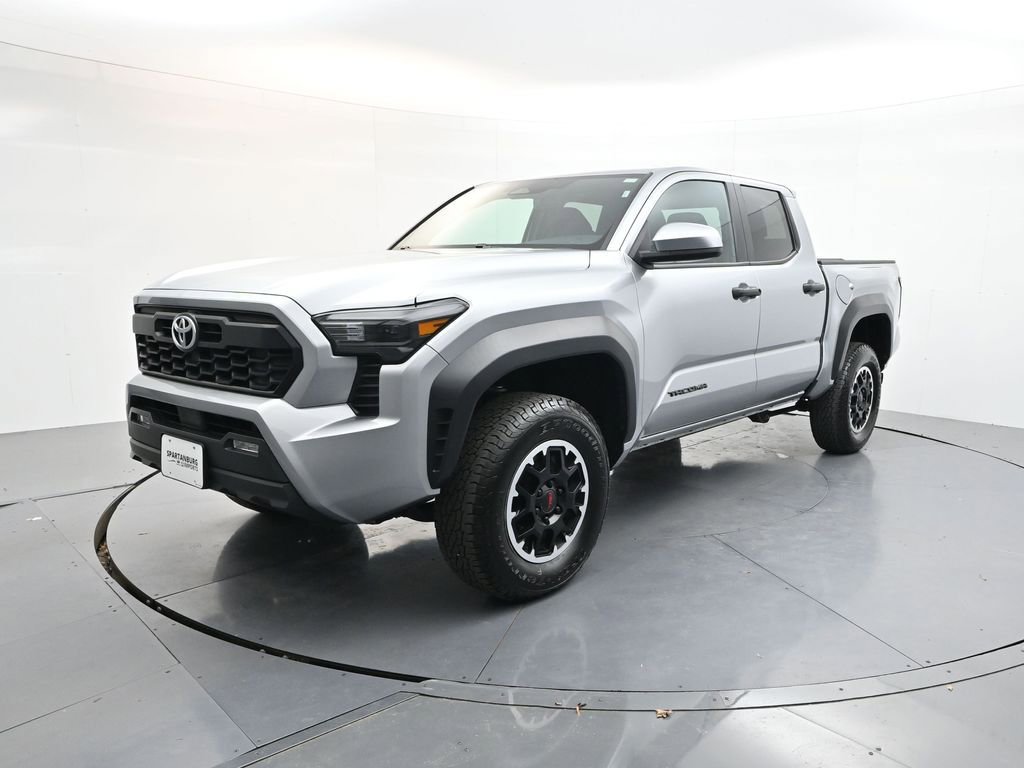 Used 2024 Toyota Tacoma TRD Off-Road image 3