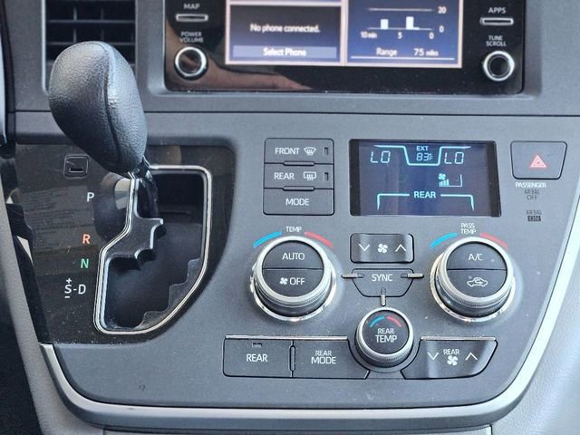 Used 2020 Toyota Sienna L image 23
