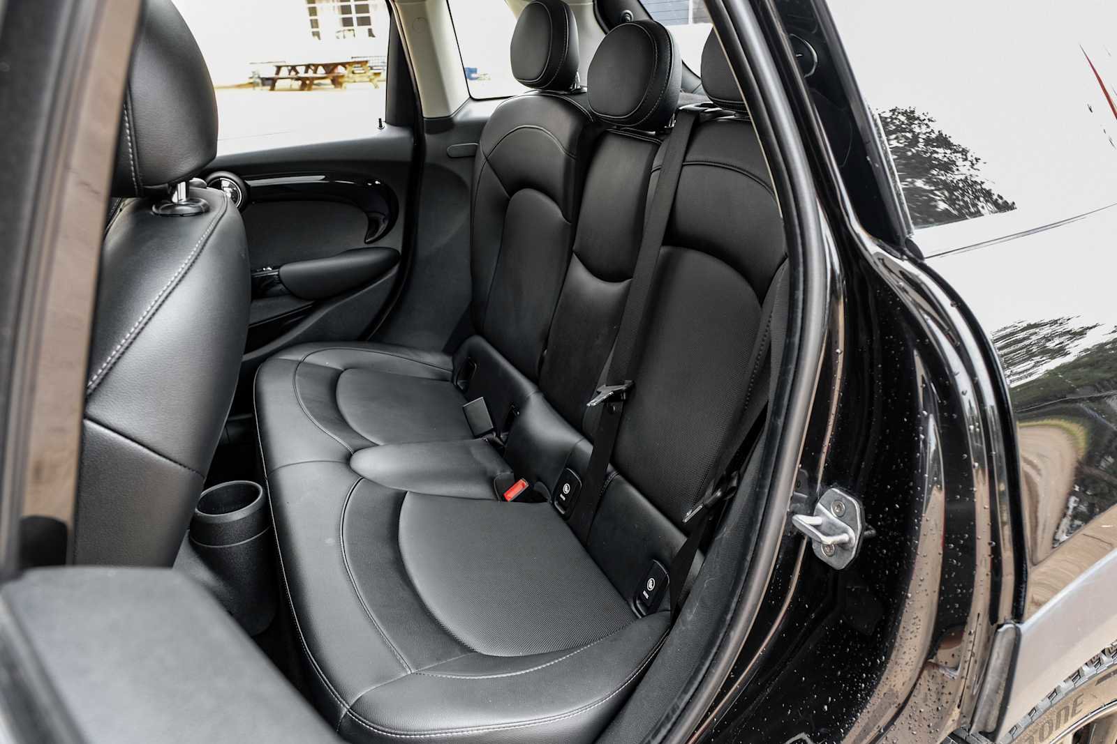 Used 2019 MINI Cooper 4-Door Hardtop image 42