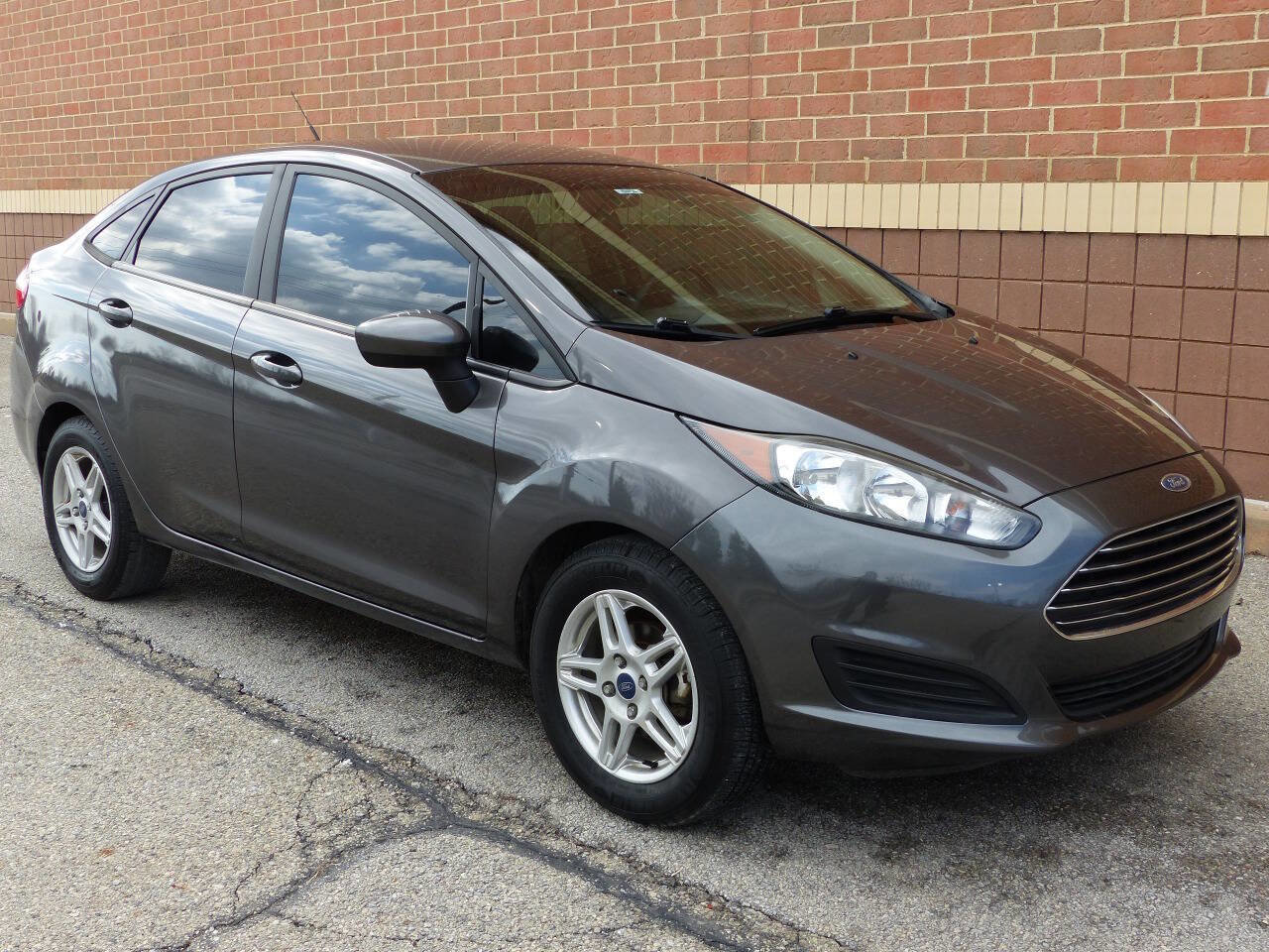 Used 2017 Ford Fiesta SE image 12