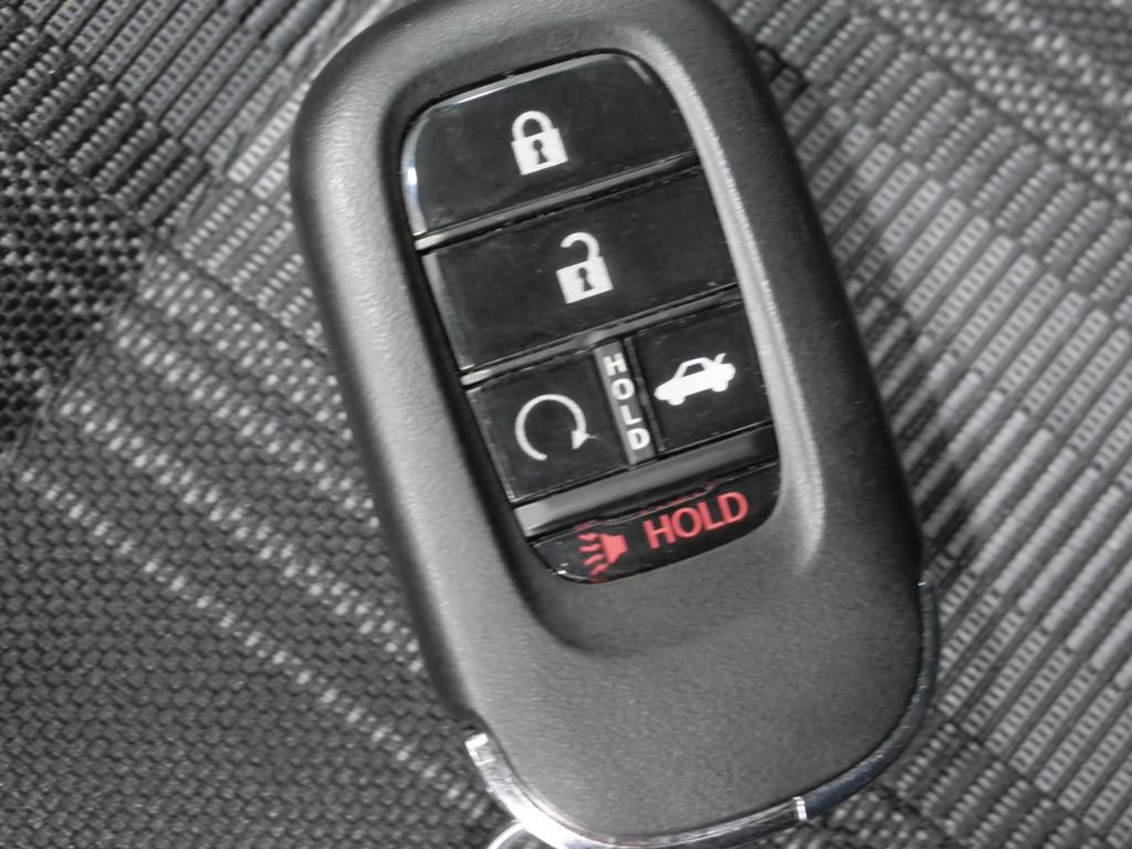 Used 2025 Honda Civic Sport image 26