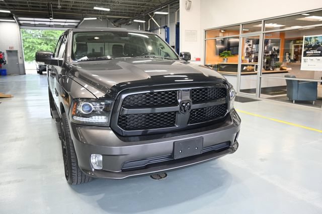 Used 2017 RAM 1500 Sport w/ Quick Order Package 26Q Night AWD/4WD image 3