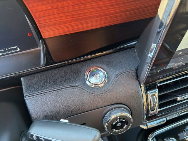 Used 2021 Lincoln Navigator Reserve image 21