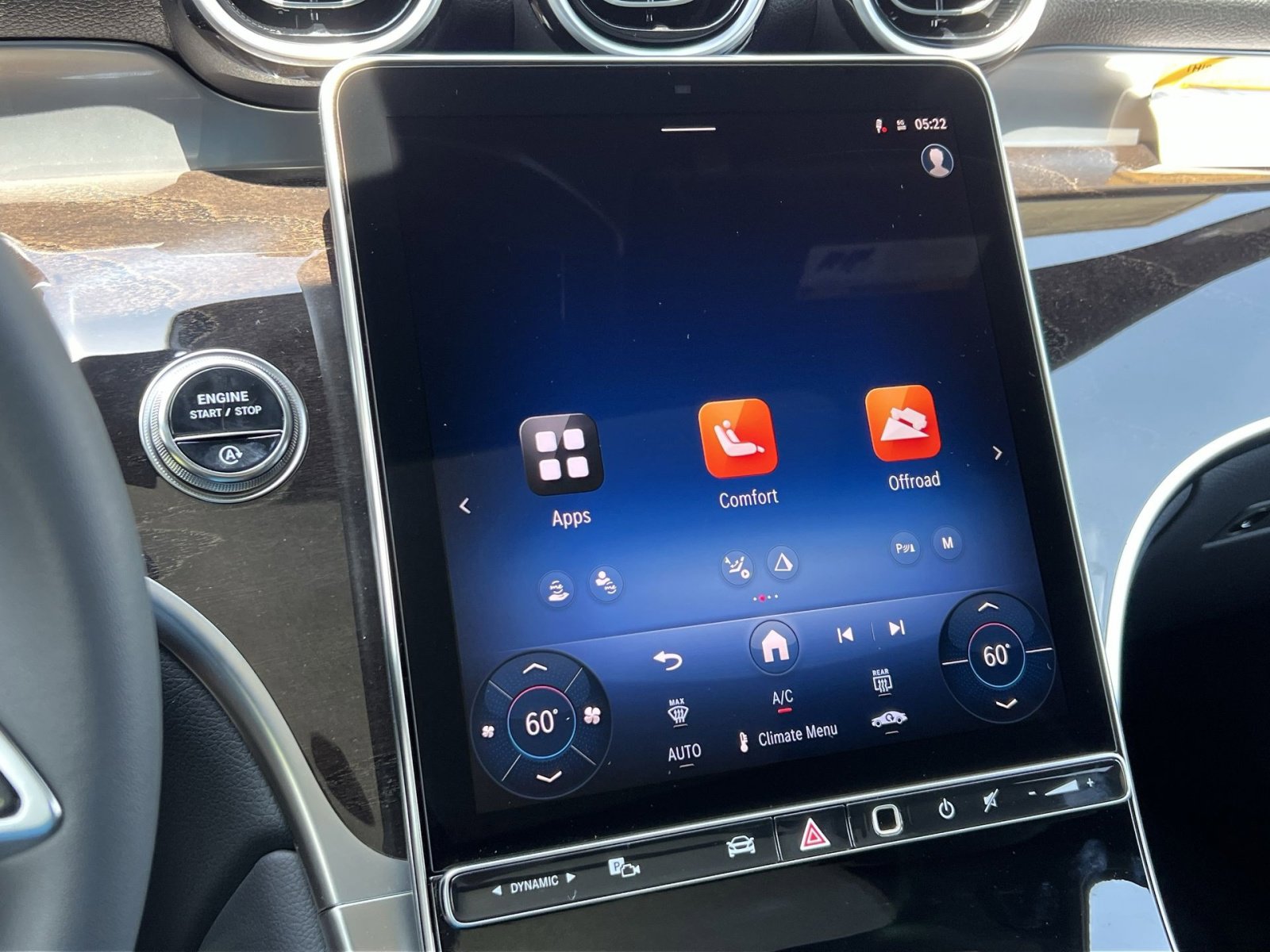 Certified 2025 Mercedes-Benz GLC 300 4MATIC image 18