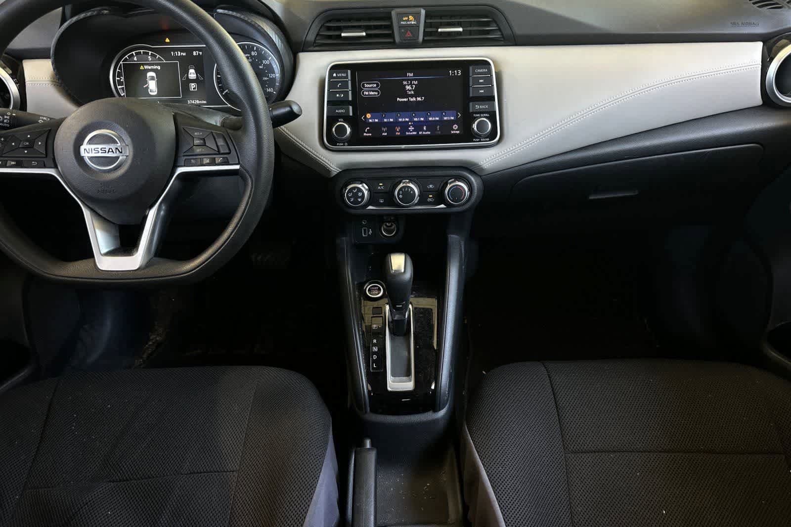 Used 2020 Nissan Versa SV FWD image 4