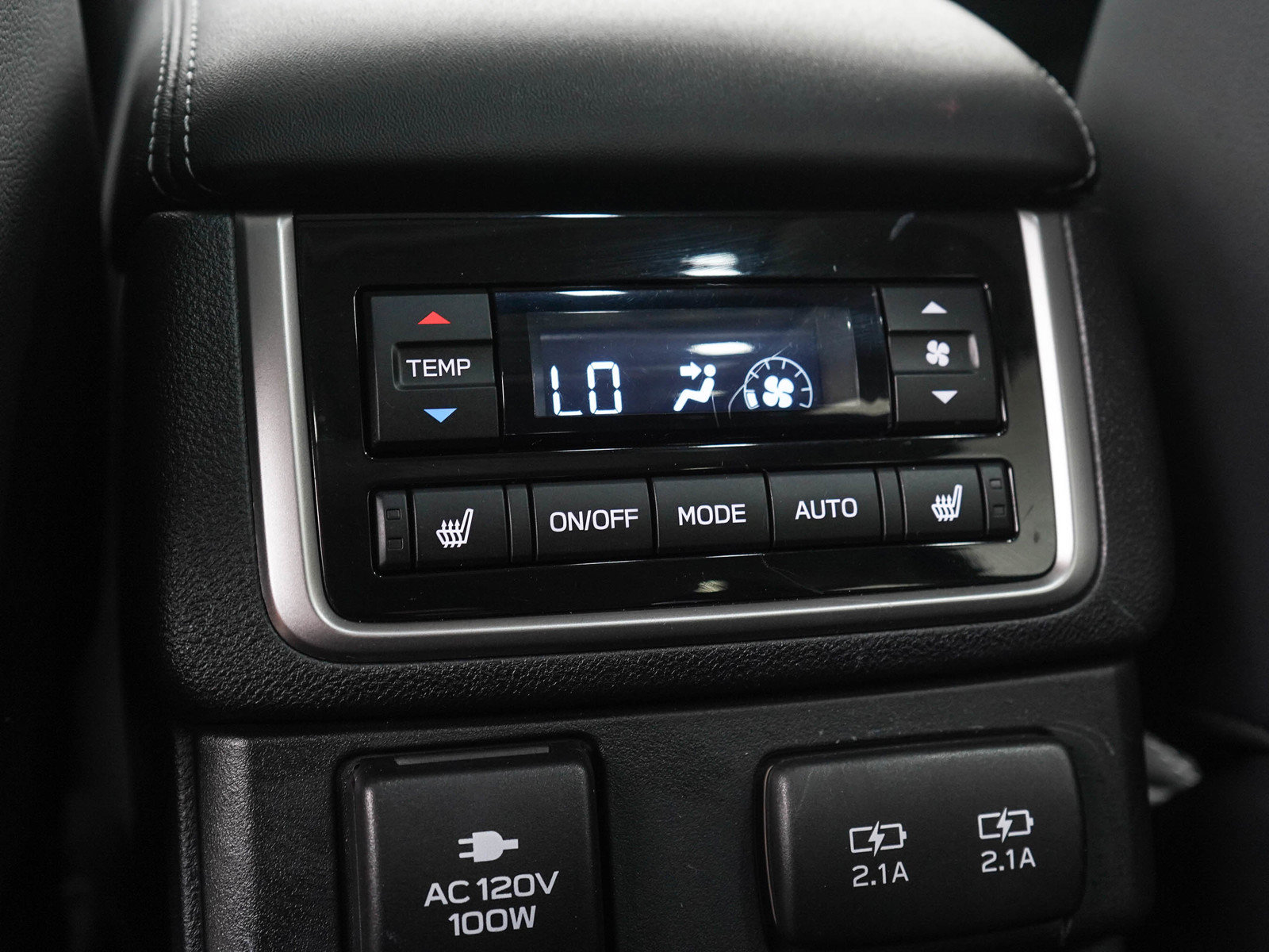 Used 2022 Subaru Ascent Touring AWD/4WD image 17