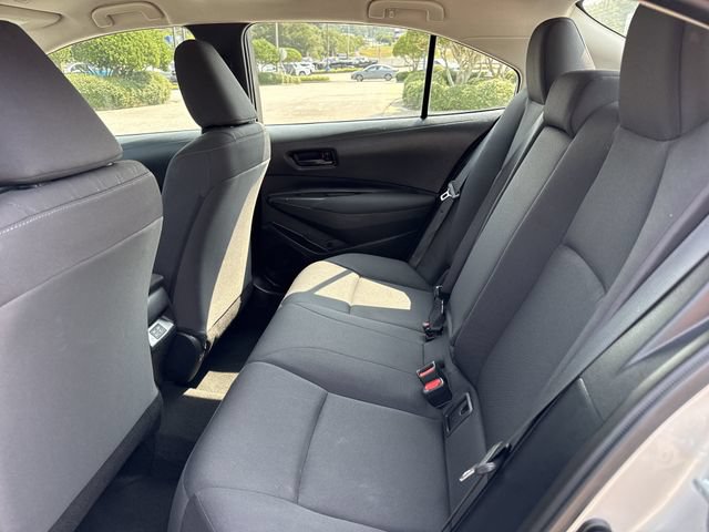 Used 2025 Toyota Corolla LE FWD image 10