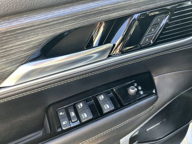 Used 2023 Jeep Wagoneer Series III w/ Premium Group I AWD/4WD image 16