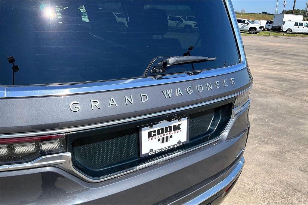 Used 2022 Jeep Grand Wagoneer Series II w/ Flexible Seating Group image 8