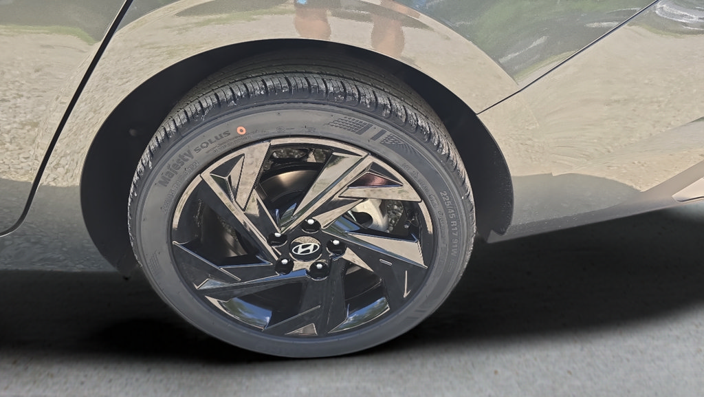 New 2026 Hyundai Elantra Sport FWD image 31