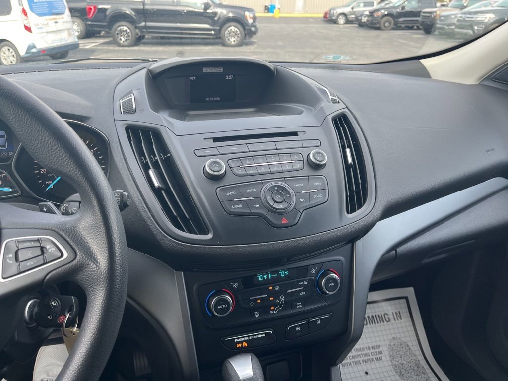 Used 2017 Ford Escape SE image 17