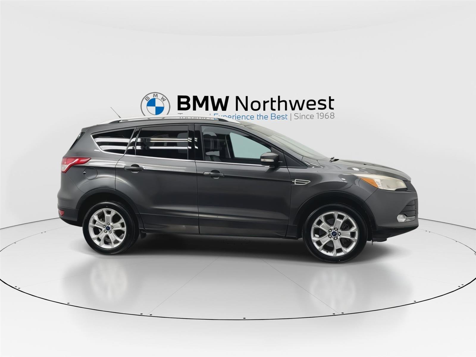 Used 2016 Ford Escape Titanium image 5