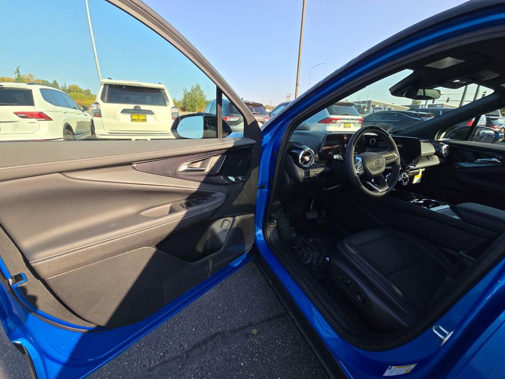 New 2025 Chevrolet Blazer EV LT w/ Super Cruise Package image 16