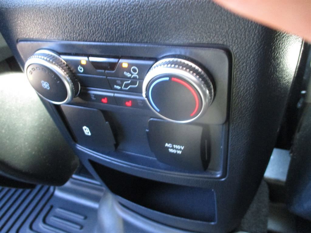 Used 2020 Ford Explorer Limited w/ Class III Trailer Tow Package image 14