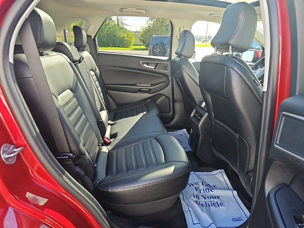 Used 2024 Ford Edge SEL w/ Convenience Package AWD/4WD image 17
