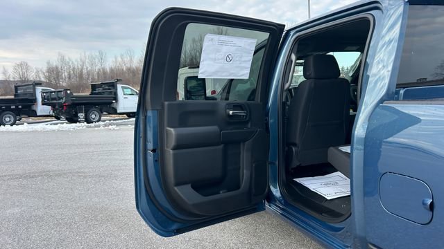 New 2026 Chevrolet Silverado 2500 Custom w/ Custom Convenience Package image 31