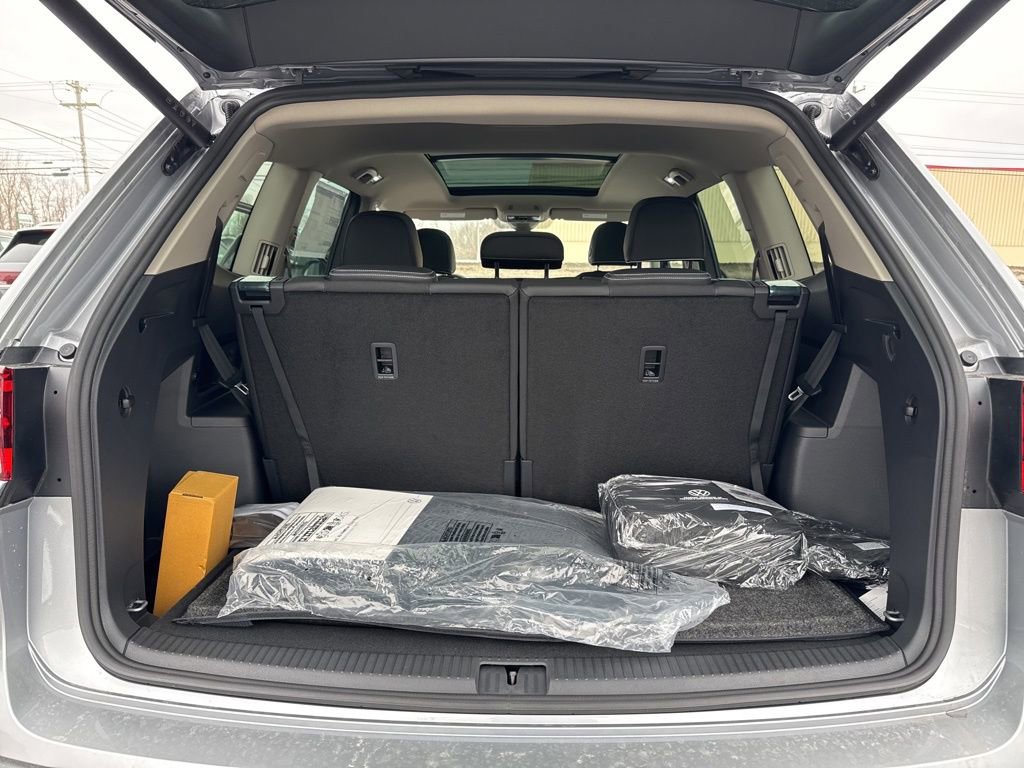 New 2026 Volkswagen Atlas SEL Premium R-Line image 16