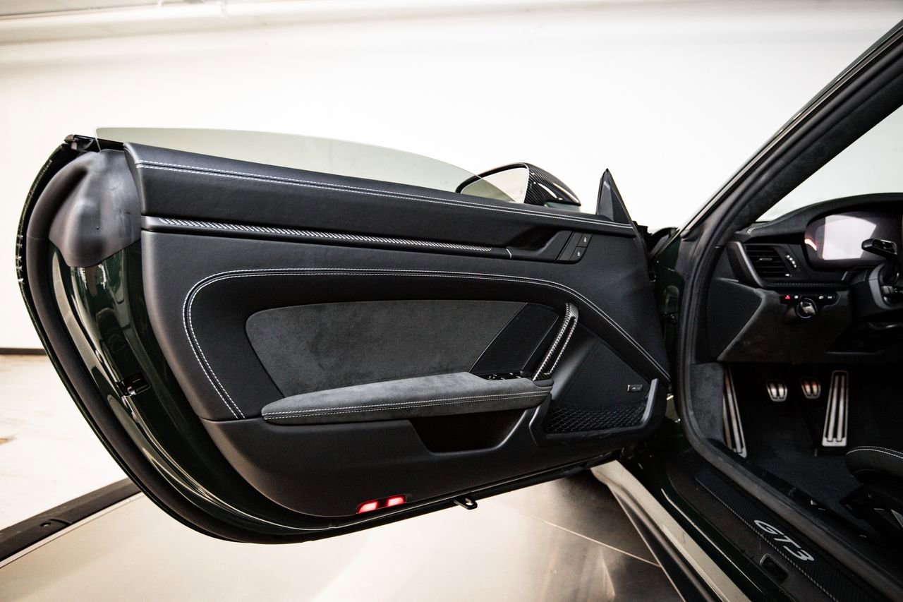 Certified 2025 Porsche 911 GT3 RWD image 23