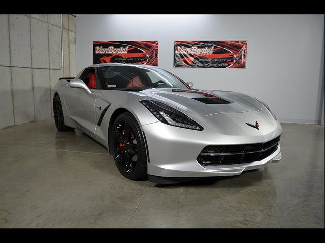 Used 2018 Chevrolet Corvette Stingray Coupe w/ Battery Protection Package RWD image 2