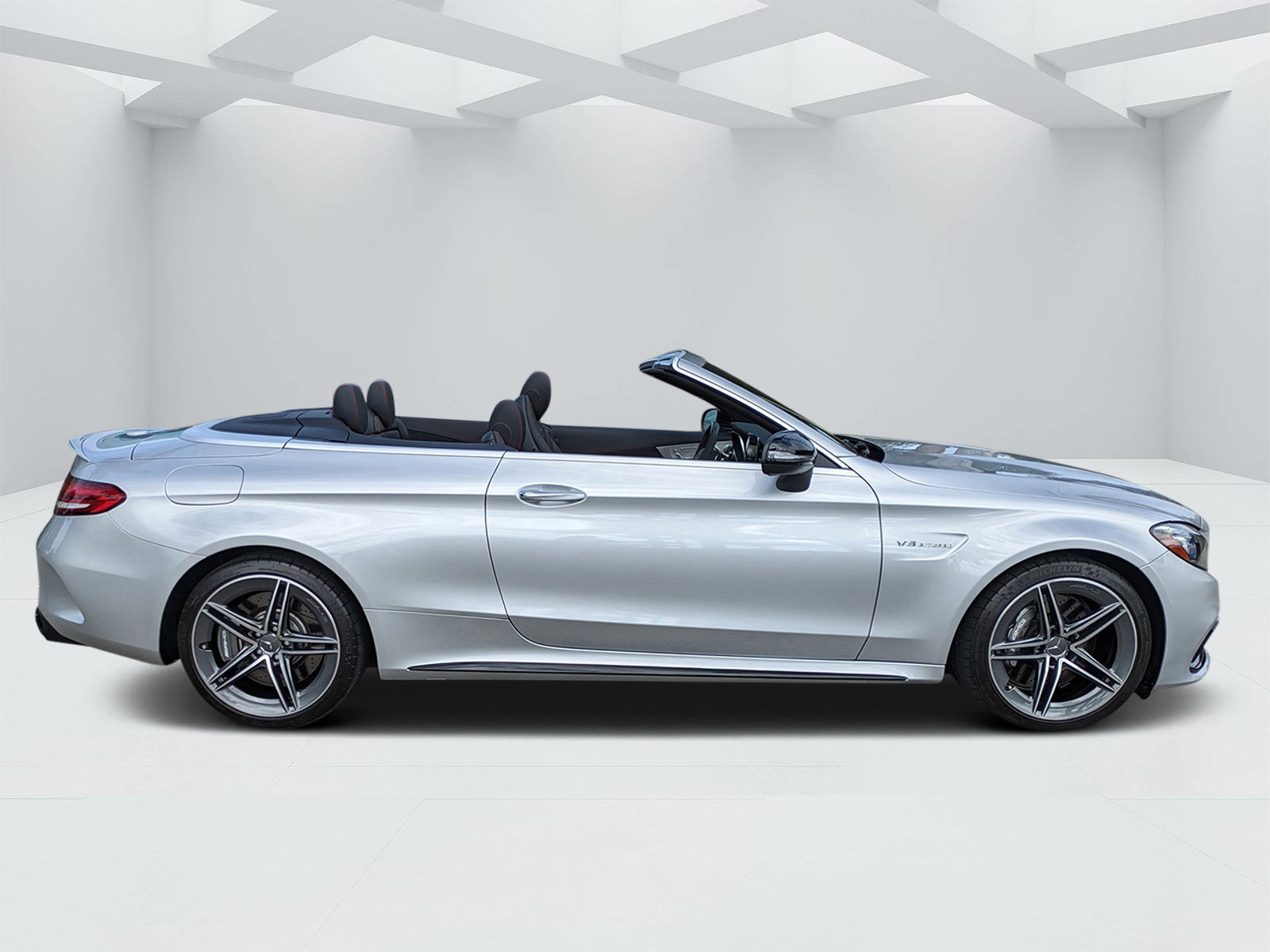 Used 2021 Mercedes-Benz C 63 AMG Cabriolet image 2