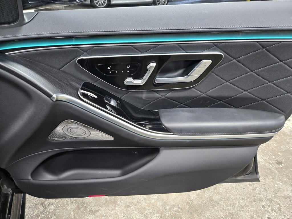 Used 2022 Mercedes-Benz S 580 4MATIC Sedan image 45
