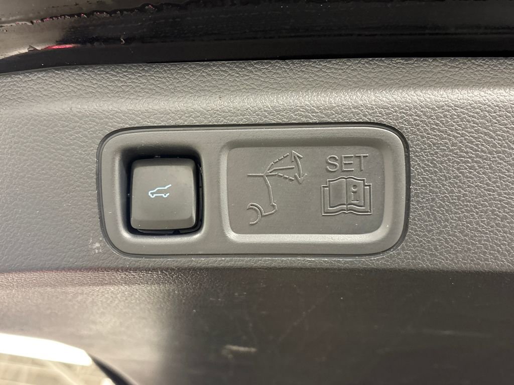 Used 2023 Ford Expedition XLT image 20