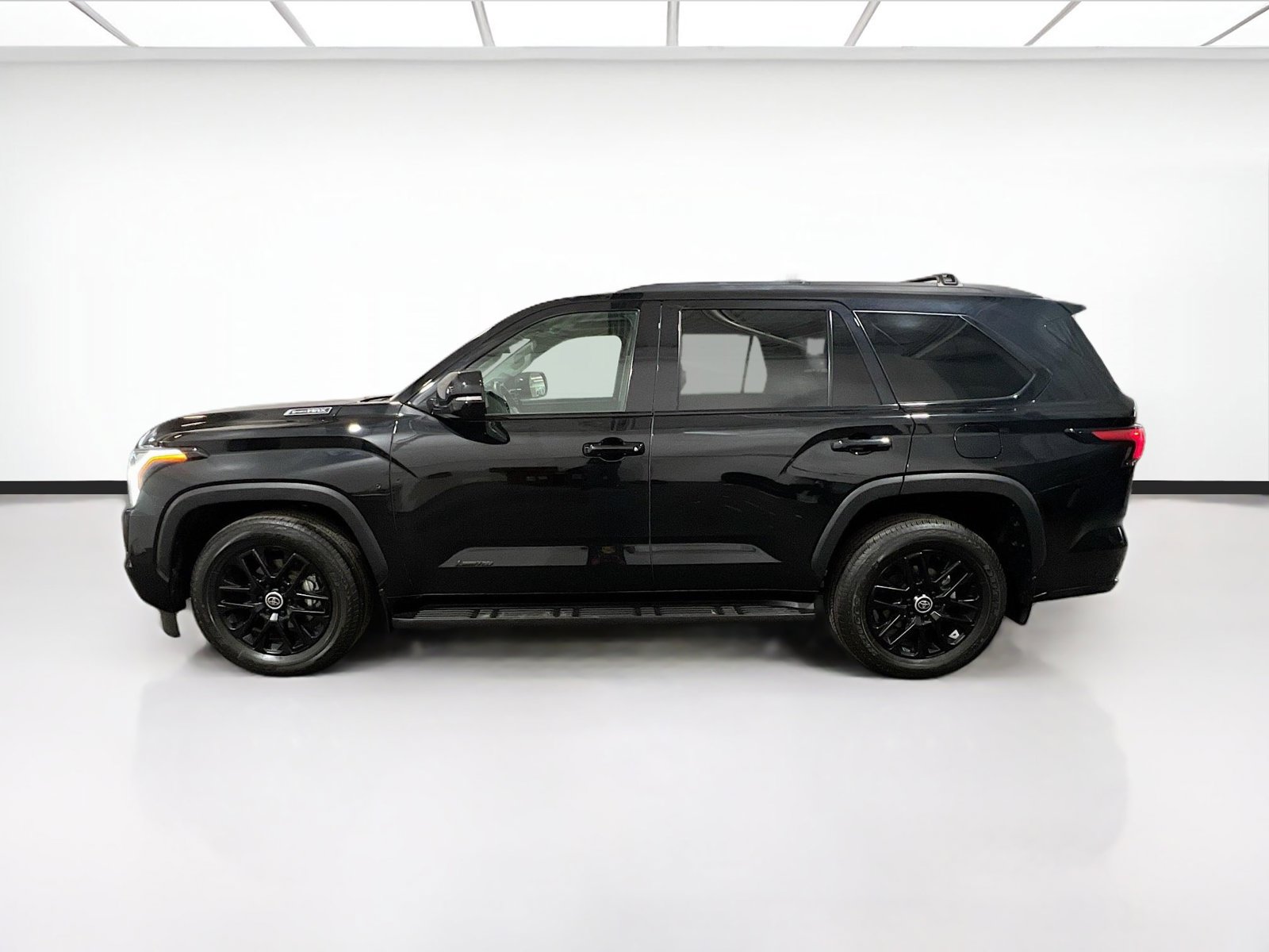 Used 2024 Toyota Sequoia Limited w/ Nightshade Package AWD/4WD image 23