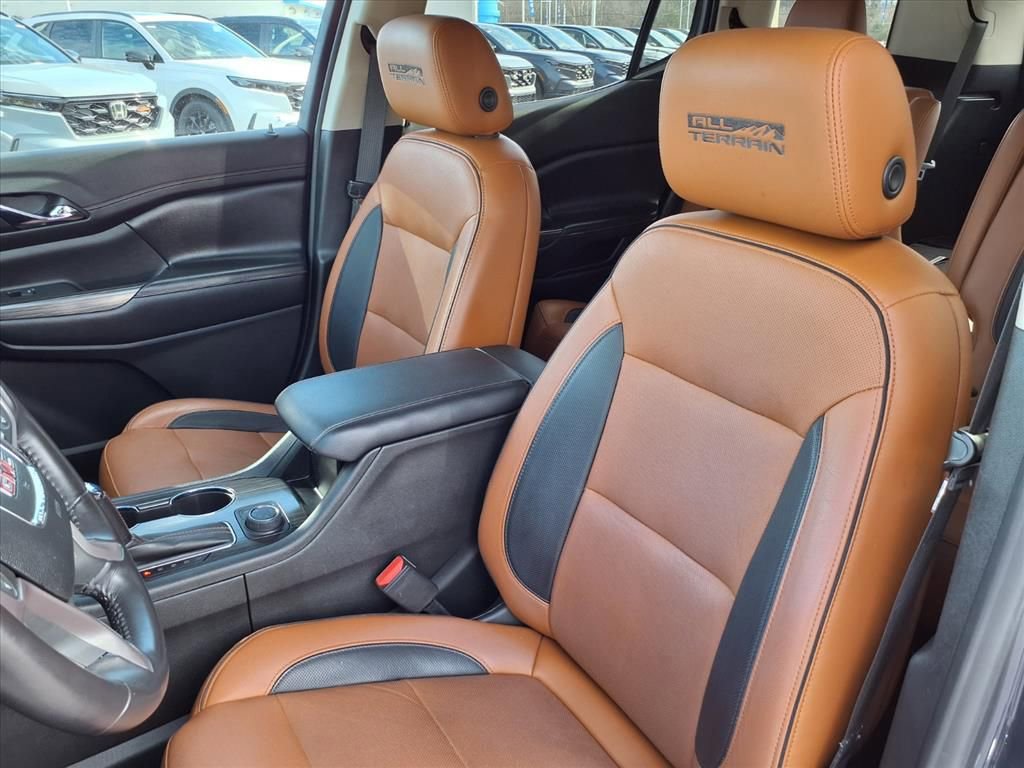 Used 2019 GMC Acadia SLT image 13