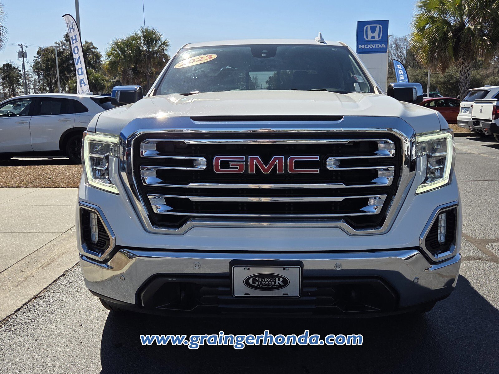 Used 2022 GMC Sierra 1500 SLT w/ SLT Premium Plus Package image 2
