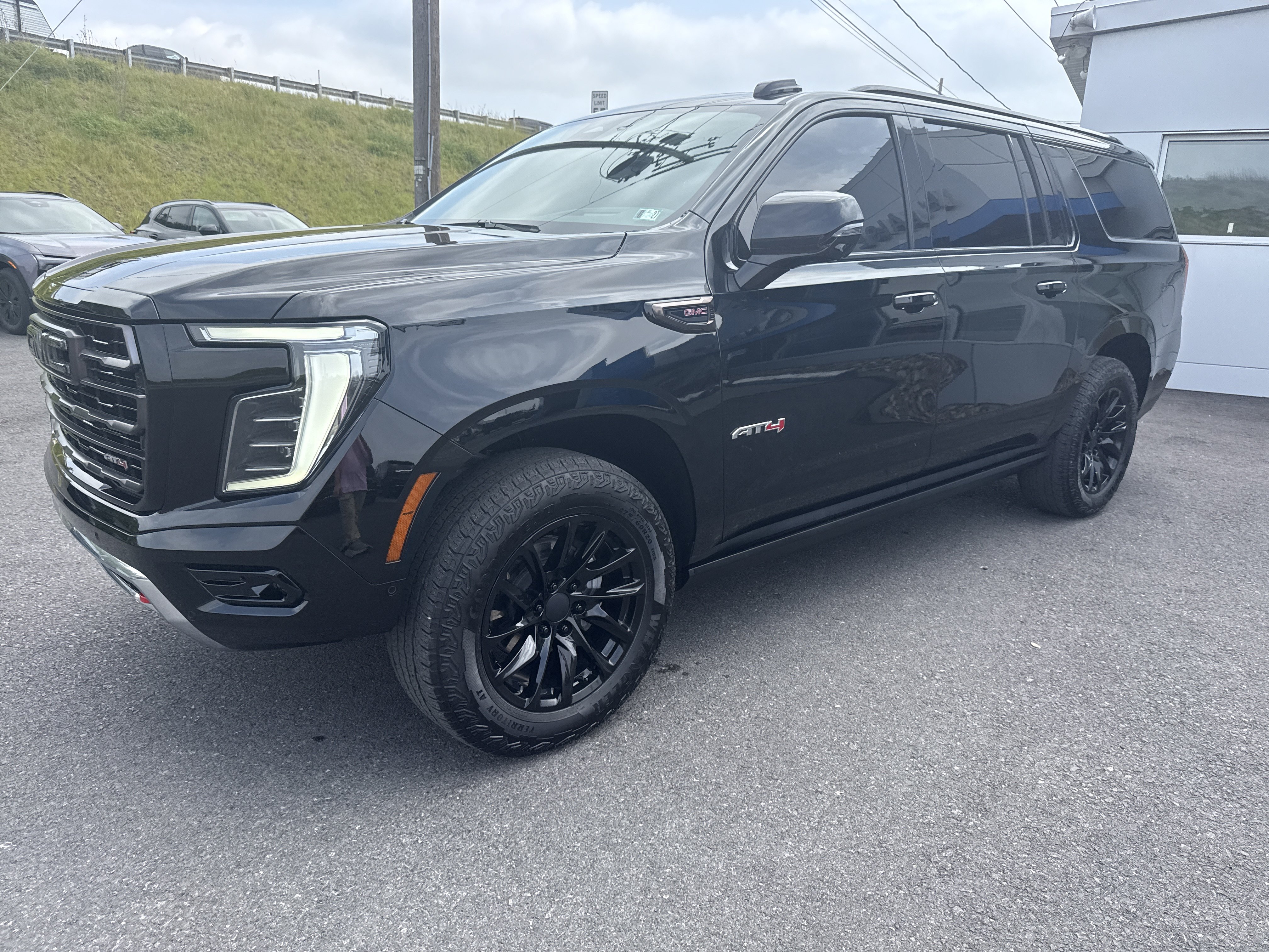 Used 2025 GMC Yukon XL AT4 Ultimate w/ LPO, Floor Liner Package AWD/4WD image 7