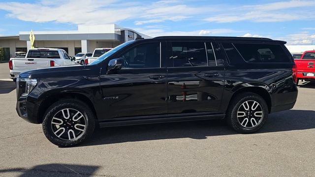 Used 2021 GMC Yukon XL AT4 w/ AT4 Premium Plus Package AWD/4WD image 6