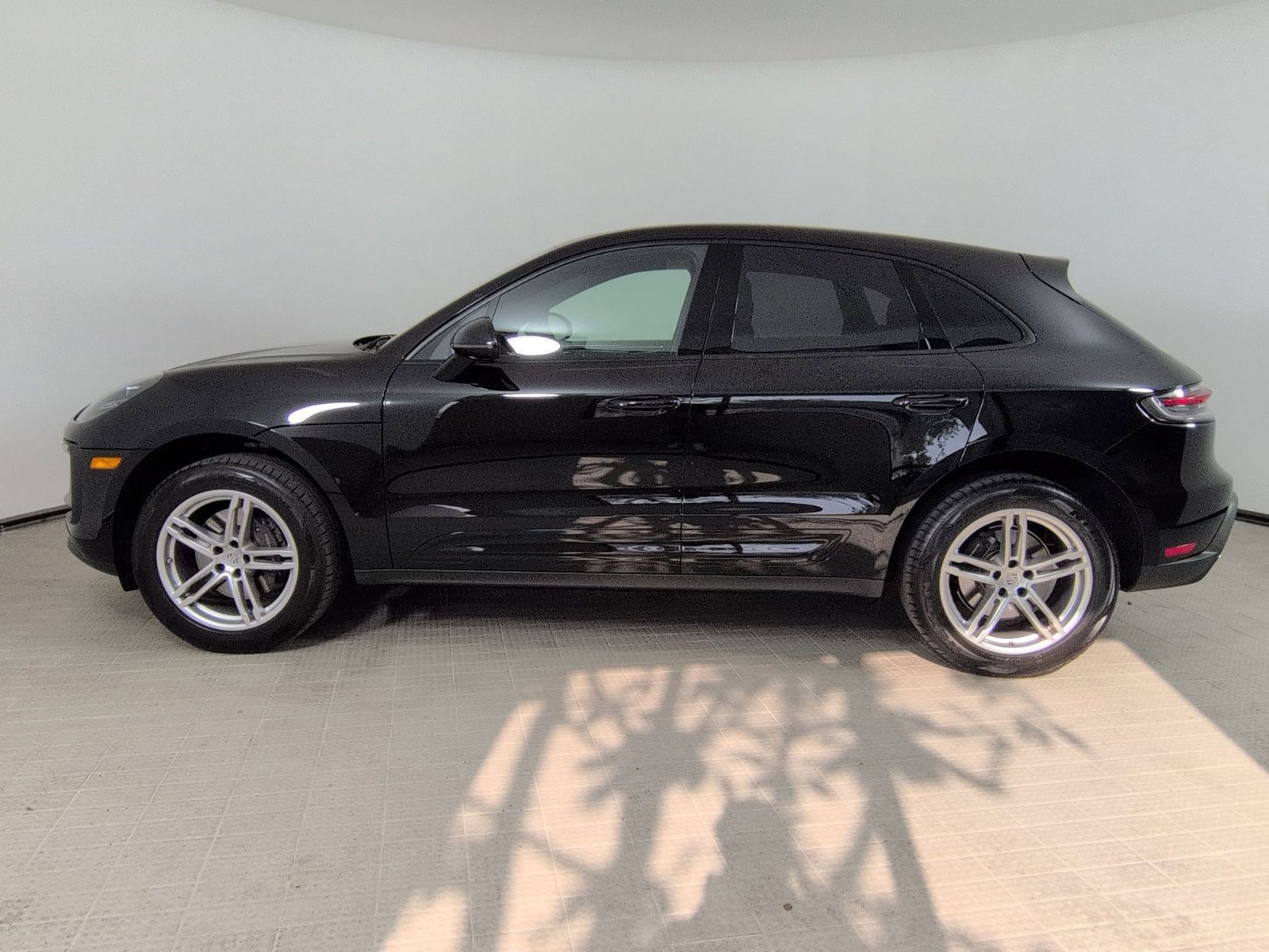 Certified 2025 Porsche Macan Turbo AWD/4WD video 2