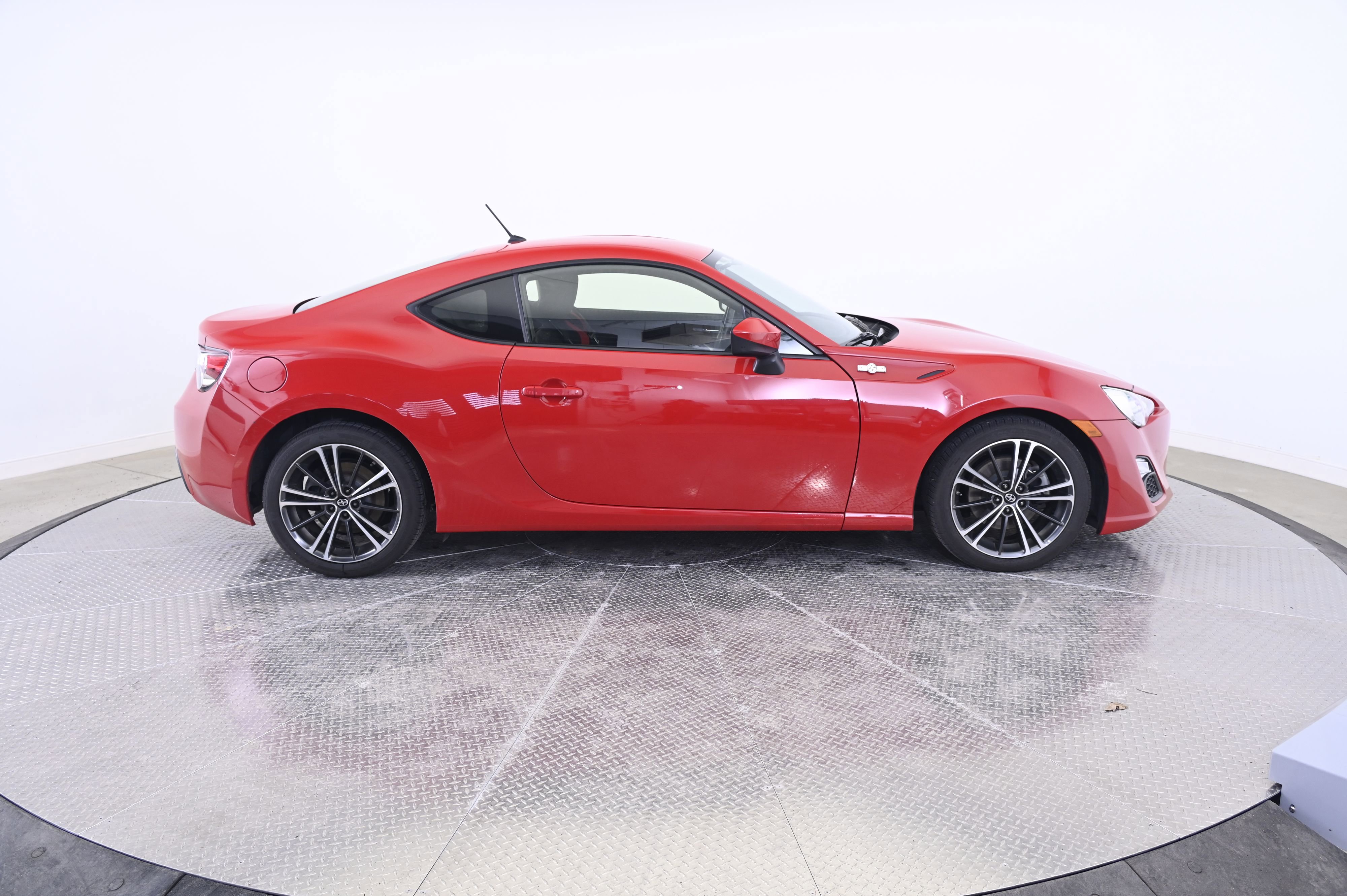 Used 2013 Scion FR-S image 8