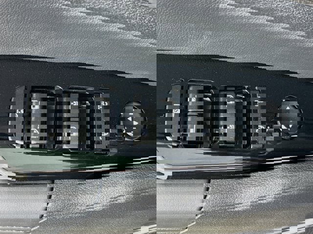 Certified 2025 Kia Sportage X-Line w/ Premium Package image 18