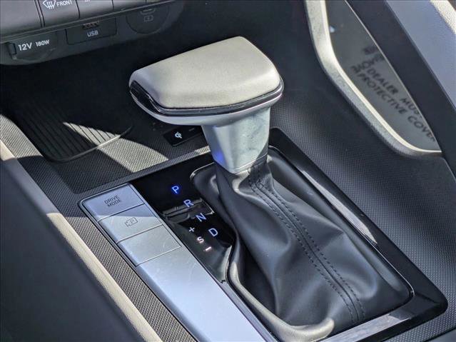 Certified 2025 Hyundai Elantra Sport FWD image 12