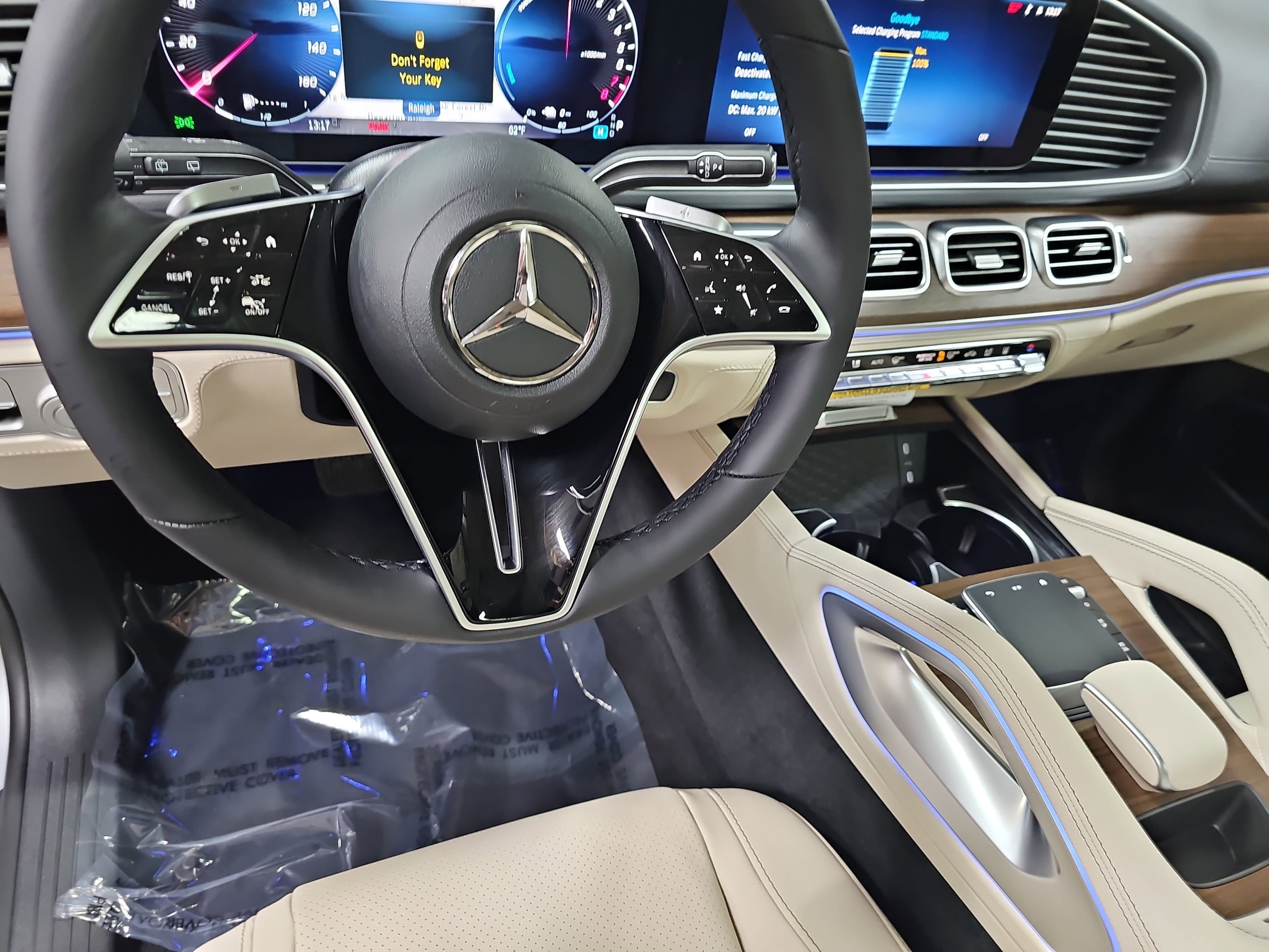 New 2026 Mercedes-Benz GLE 450e 4MATIC image 17