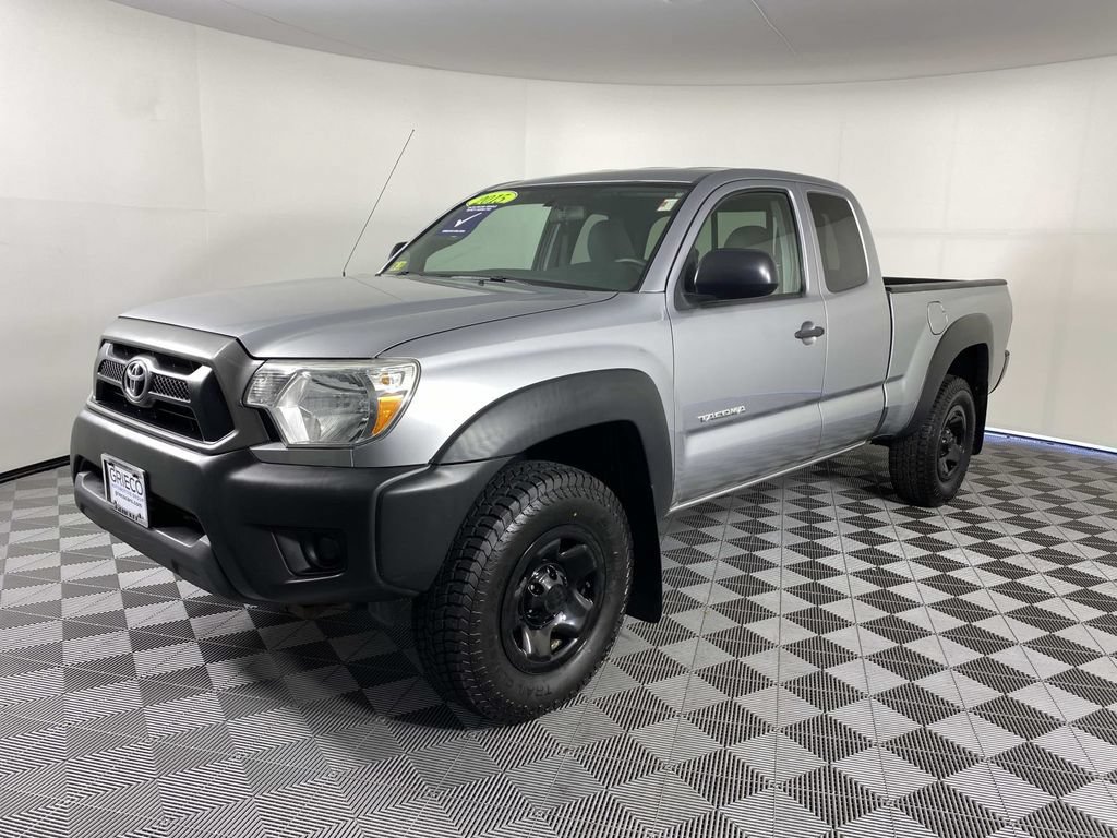 Used 2015 Toyota Tacoma 4x4 Access Cab w/ Convenience Package image 4