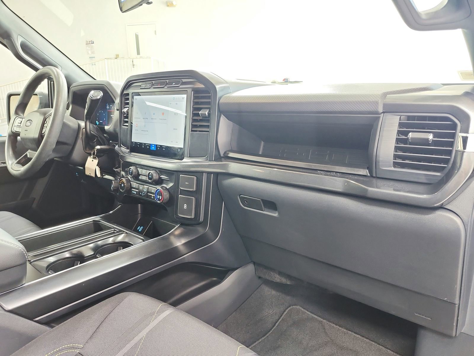 Used 2024 Ford F150 STX AWD/4WD image 35
