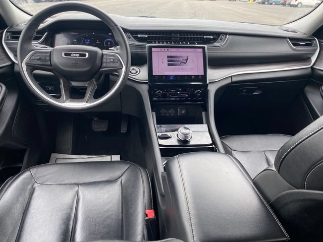 Used 2023 Jeep Grand Cherokee Limited AWD/4WD image 5