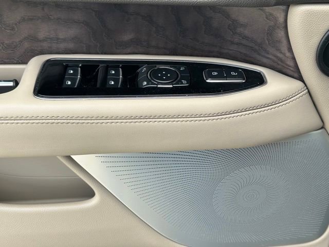 Used 2023 Lincoln Navigator Reserve AWD/4WD image 23